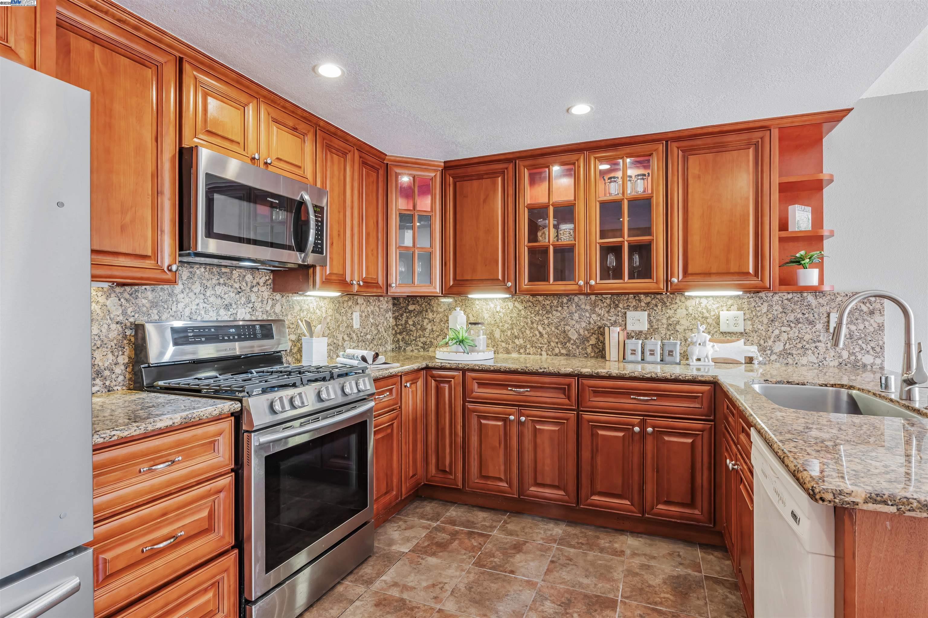 Property Photo: 14935 Fjord St CA 94578