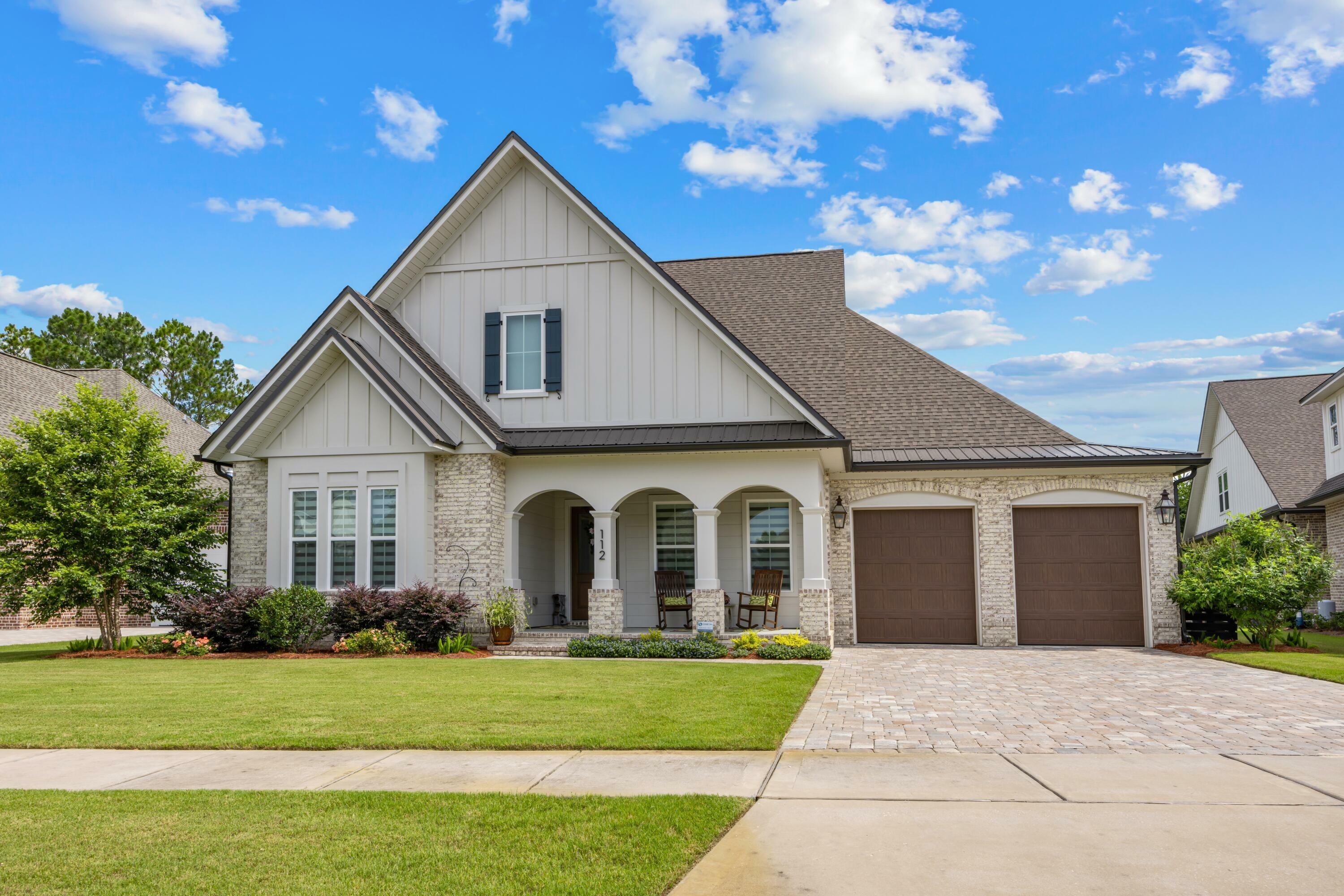 Property Photo: 112 Revana Way FL 32439