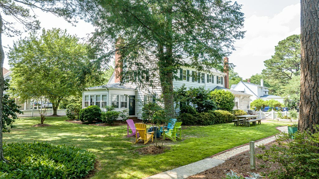 Property Photo:  4 Onancock St  VA 23417 
