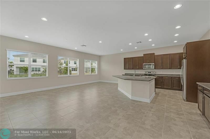 Property Photo: 14989 Redcove Pl FL 33470