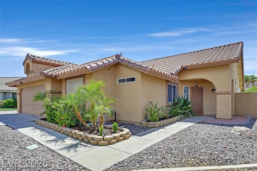 Property Photo: 100 Crossfoot Terrace Court NV 89002