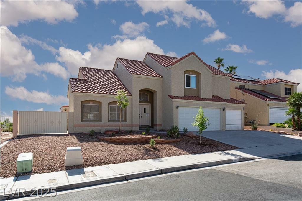 Property Photo: 426 Lost Trail Drive NV 89014