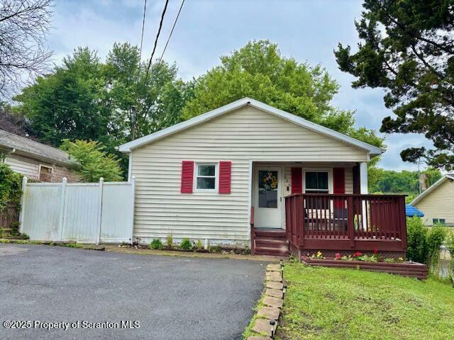 Property Photo: 286 Meridian Avenue PA 18504