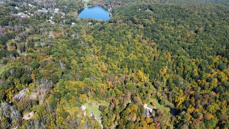 Property Photo:  12 Pond Hollow Rd  NJ 07461 