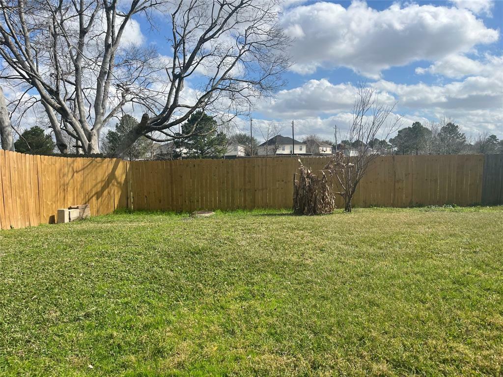Property Photo:  1602 Evesham Drive  TX 77015 
