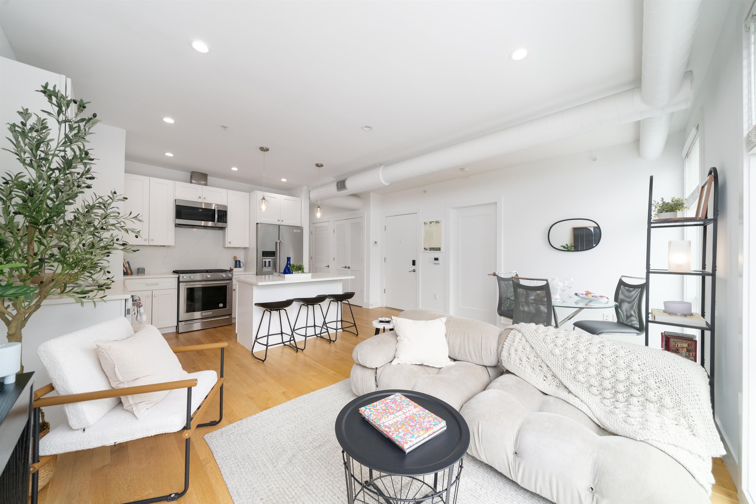 Property Photo: 414 1st St 5 NJ 07302