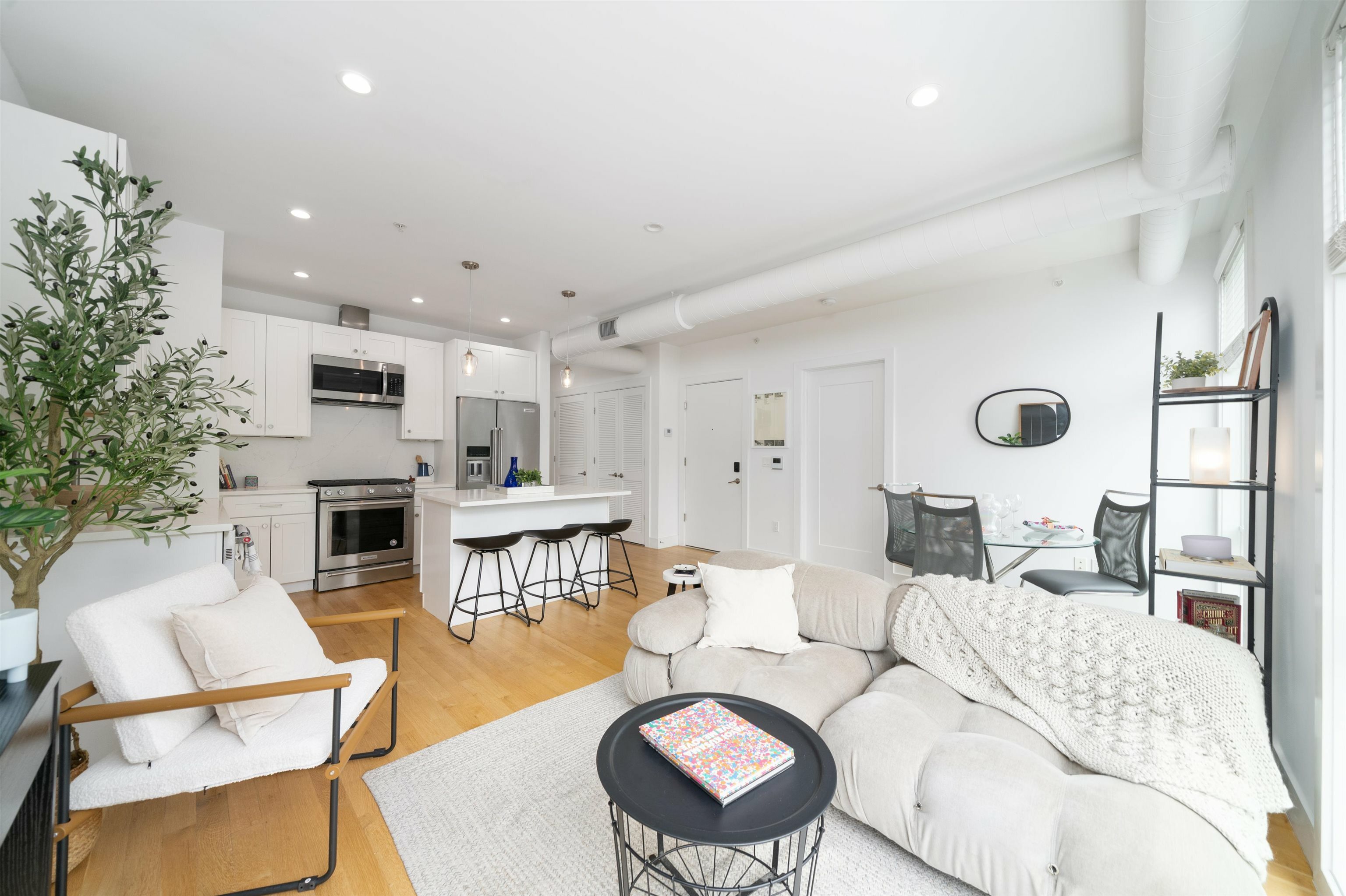 Property Photo: 414 1st St 5 NJ 07302