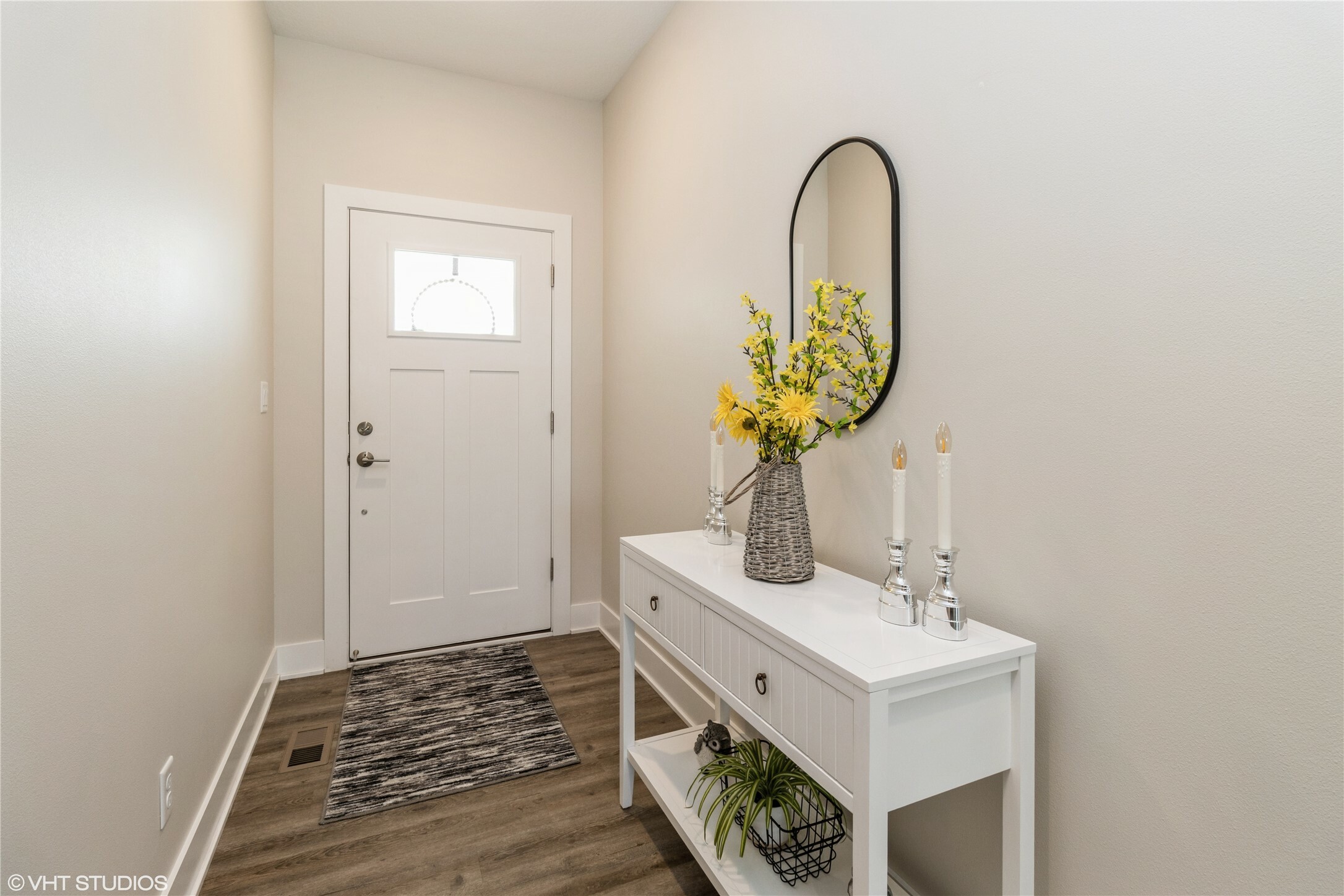 Property Photo: 2826 NW 29th Street IA 50023
