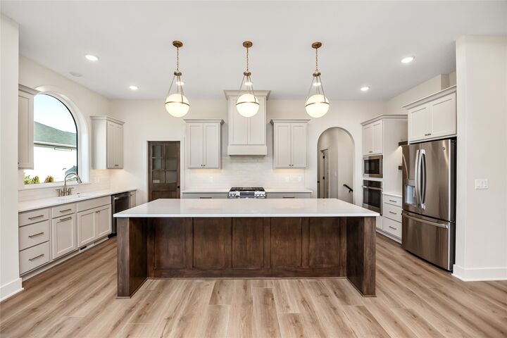 Property Photo:  4617 Centennial Boulevard  IA 50323 