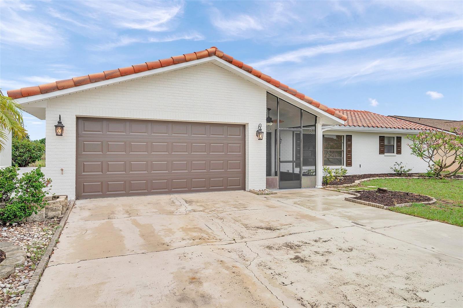 Property Photo: 734 Flamingo Drive FL 33572