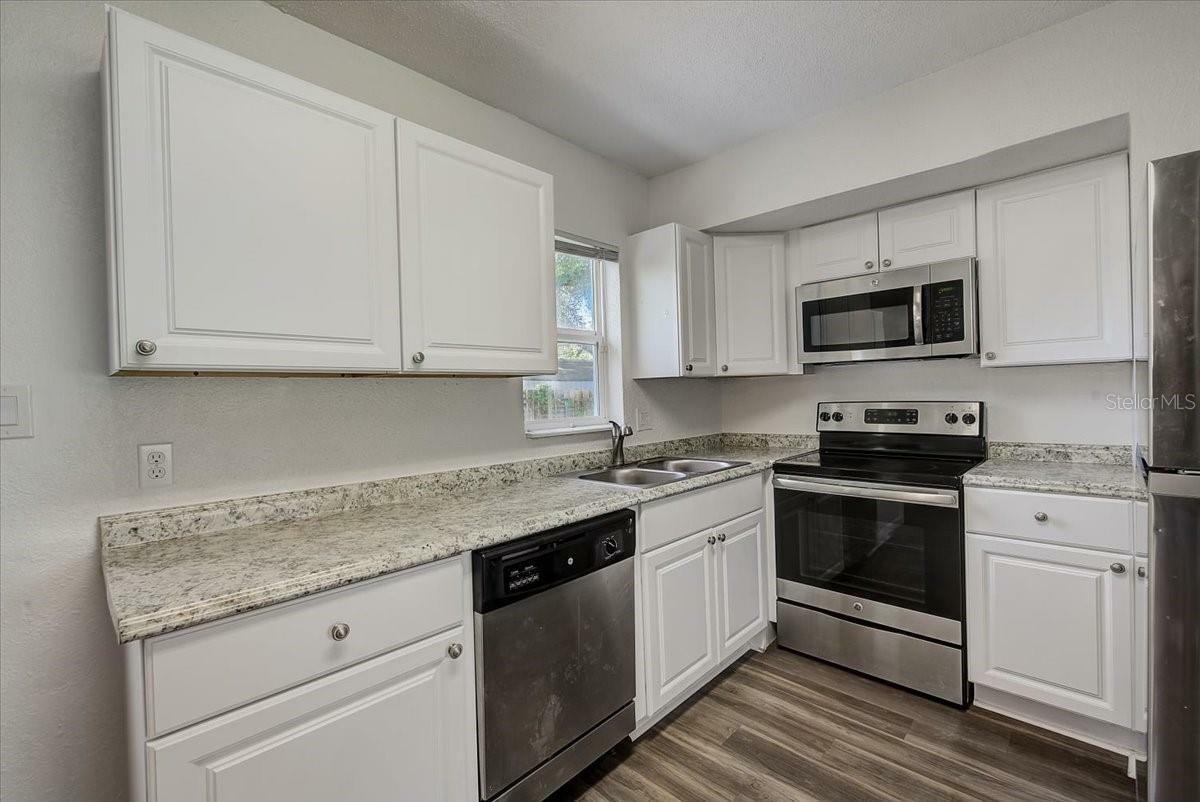 Property Photo: 175 11th Avenue SW FL 33770