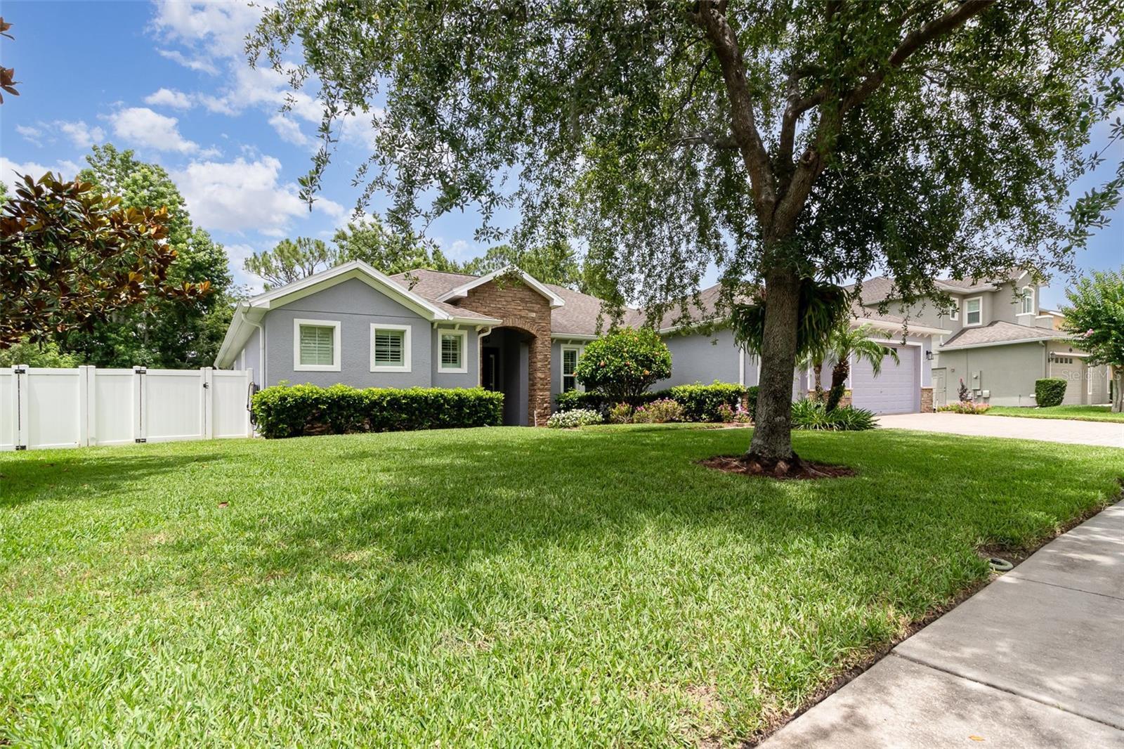 Property Photo: 2588 Gabrielle Woods Place FL 32765