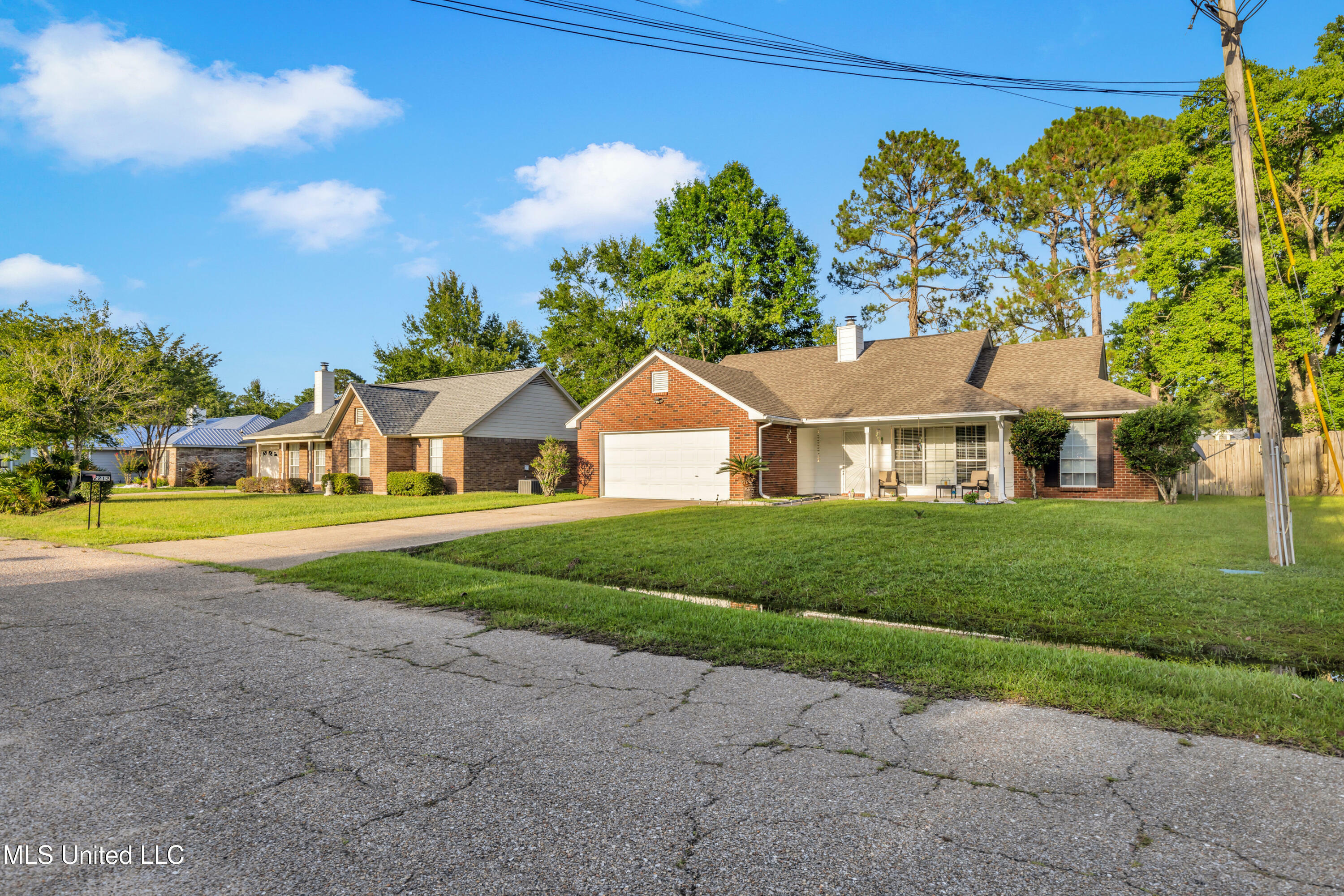 Property Photo: 2212 Starfish Road MS 39553