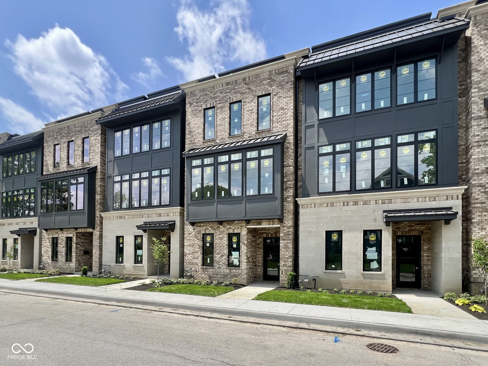 Property Photo:  120 First Avenue SE  IN 46032 