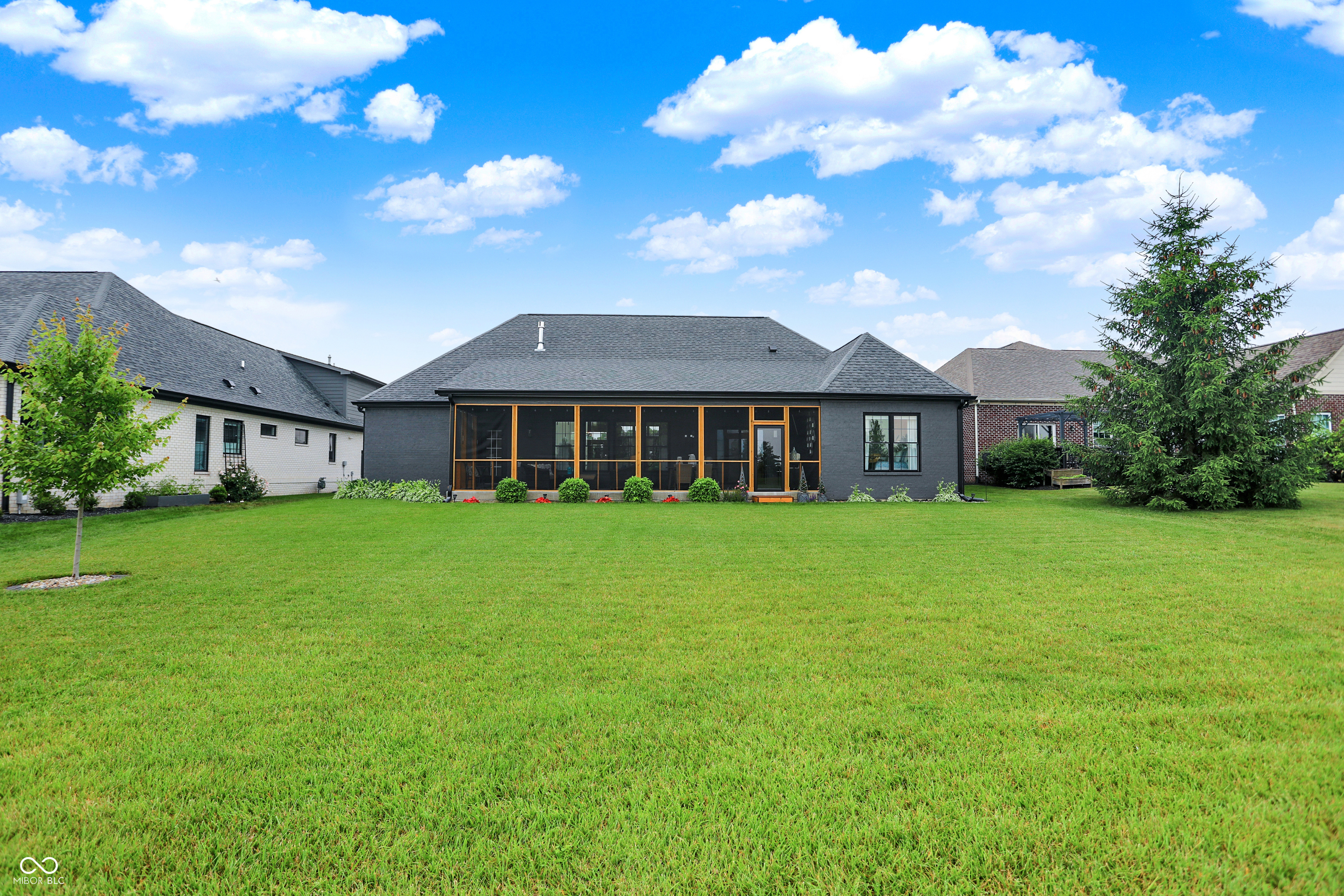 Property Photo: 1135 Maclaren Court IN 46131