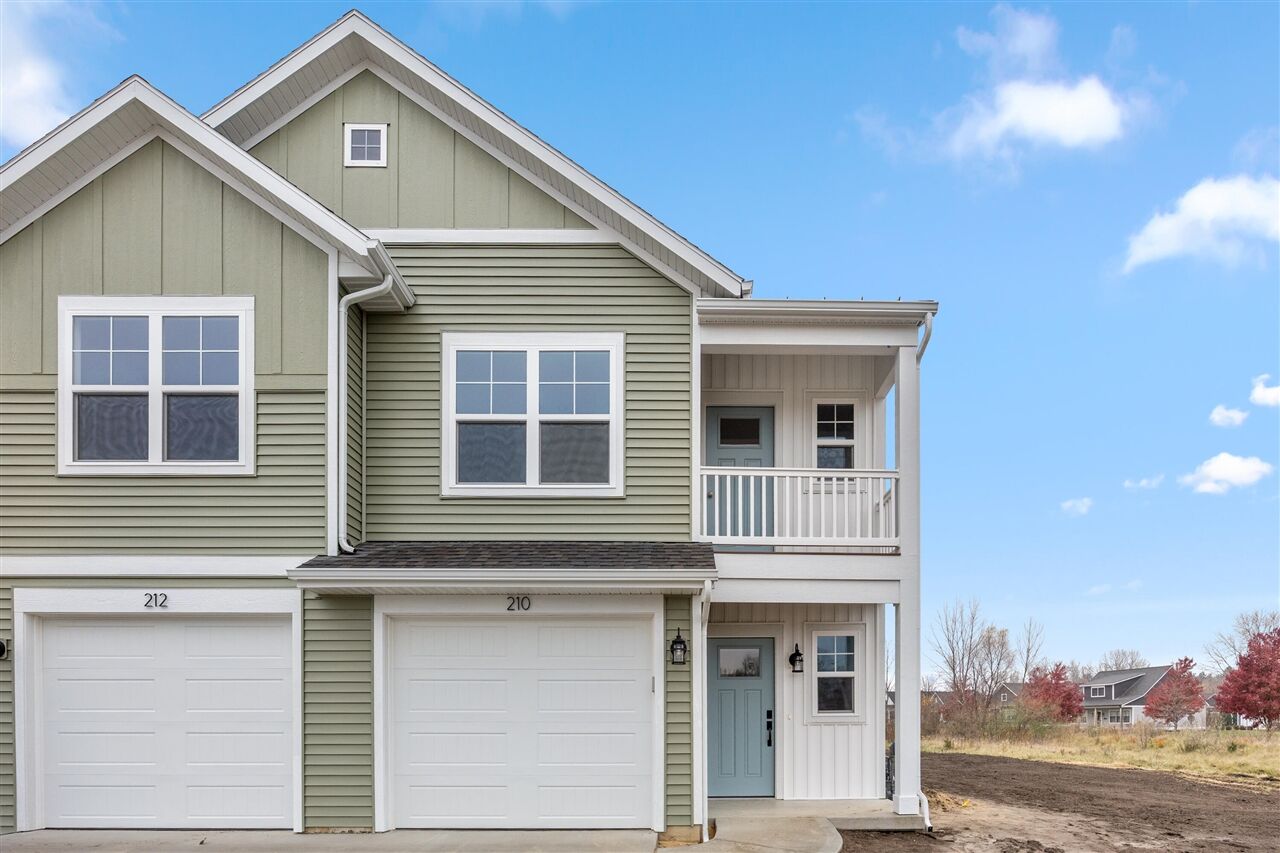 Property Photo:  210 Elkenburg Street 1  MI 49090 