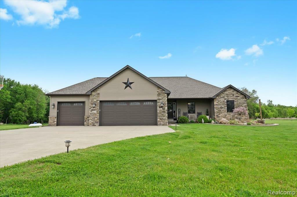 Property Photo: 6035 Beard Road MI 48418 9757