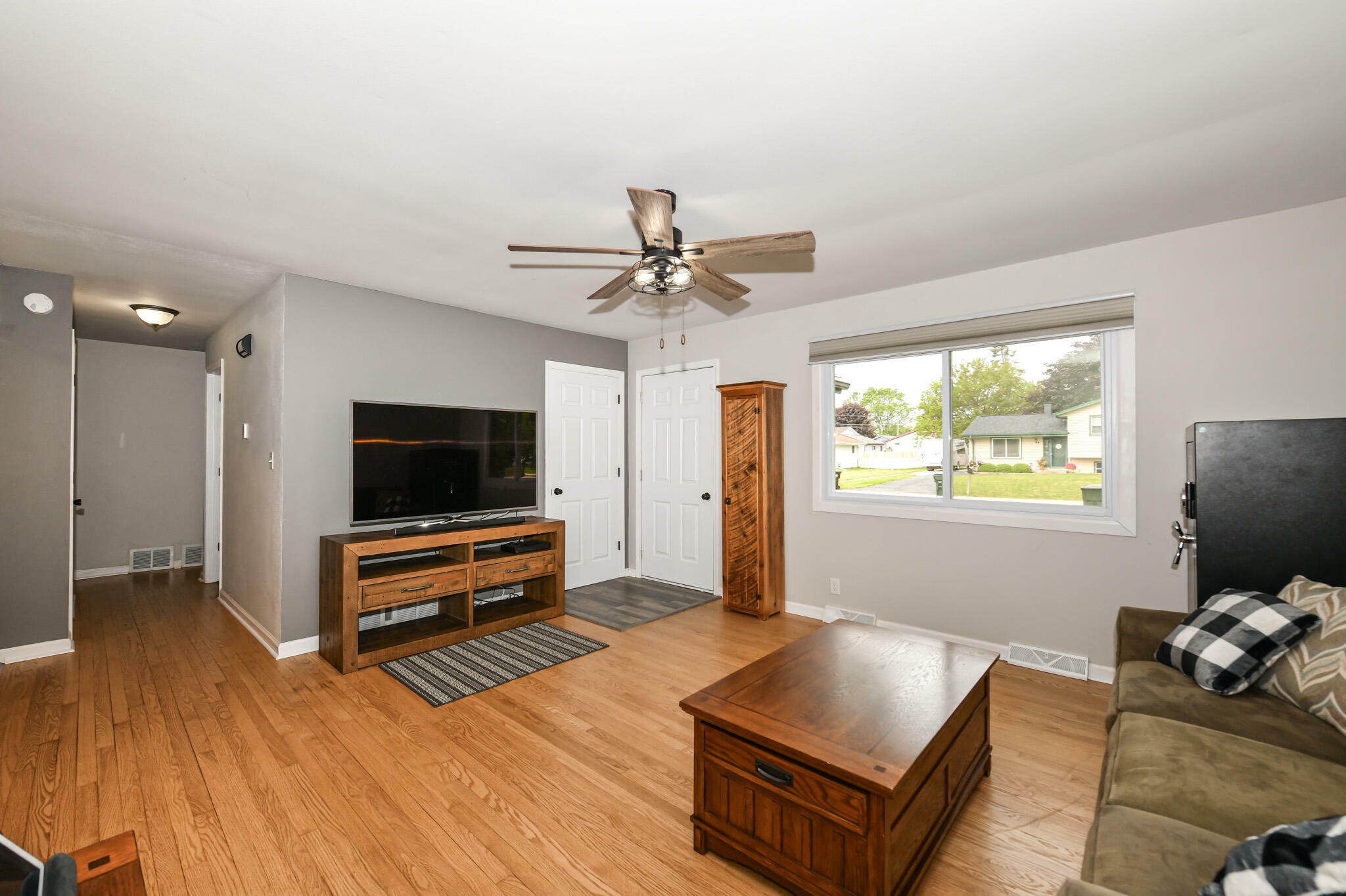 Property Photo: 6913 Butternut Rd WI 53402