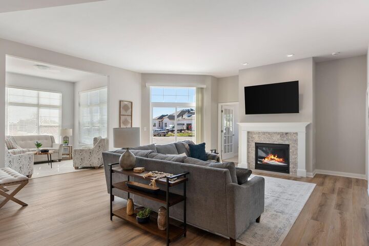 Property Photo:  940 Mary Grace Ct 46  WI 53024 