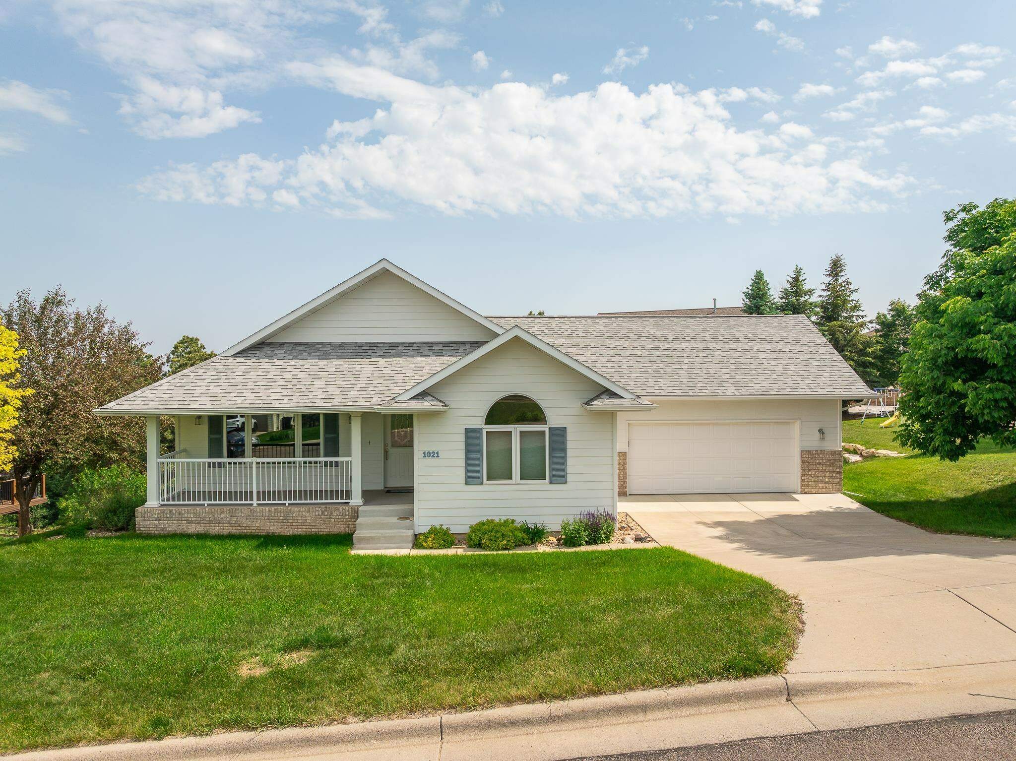 1021 Alta Vista Drive  Rapid City SD 57701 photo