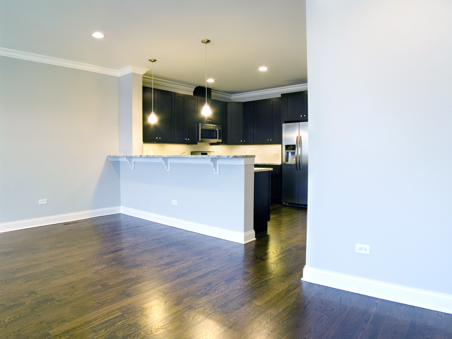Property Photo: 4113 N Western Avenue 2 IL 60618