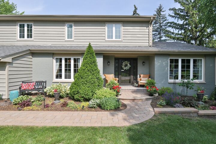 Property Photo: 110 Tudor Drive IL 60010