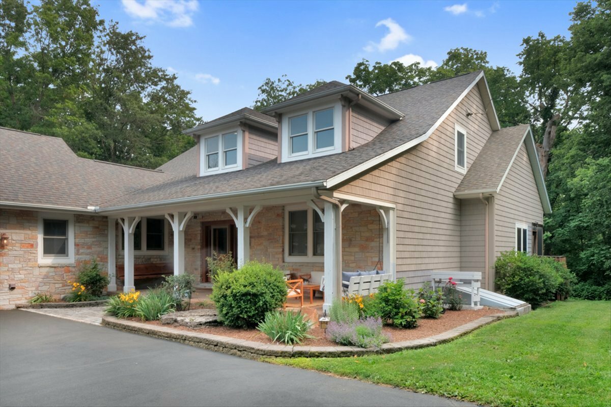 Property Photo:  2 Timber Ridge Lane  IL 61854 