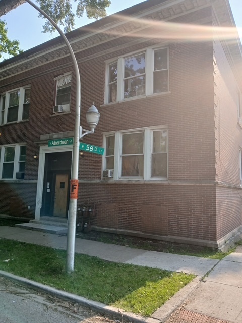 Property Photo: 5800 S Aberdeen Street IL 60621
