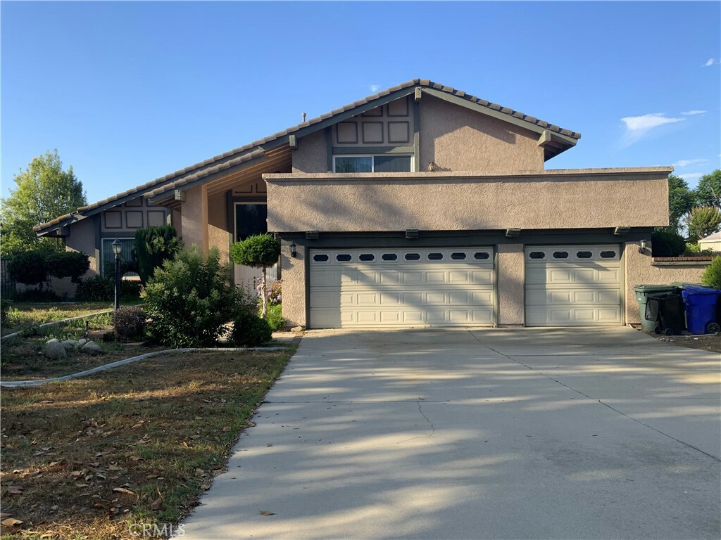 Property Photo: 180 W Buffington Street CA 91784