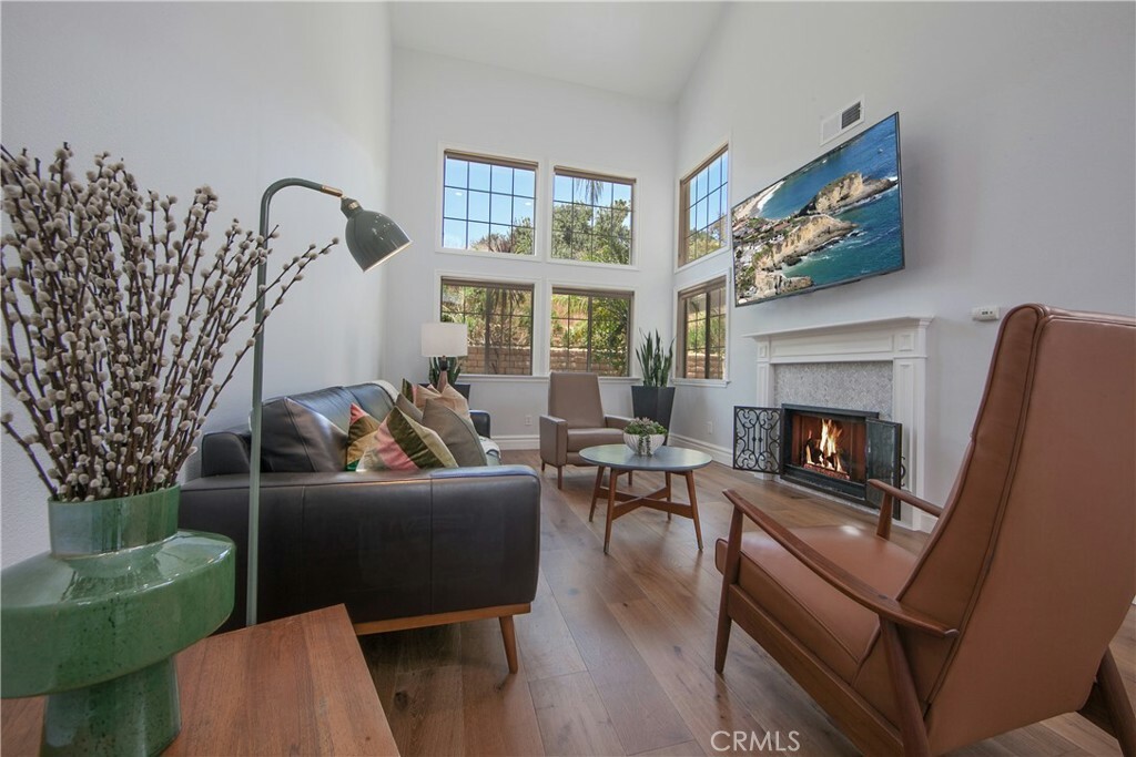 Property Photo: 7 Luzern CA 92692
