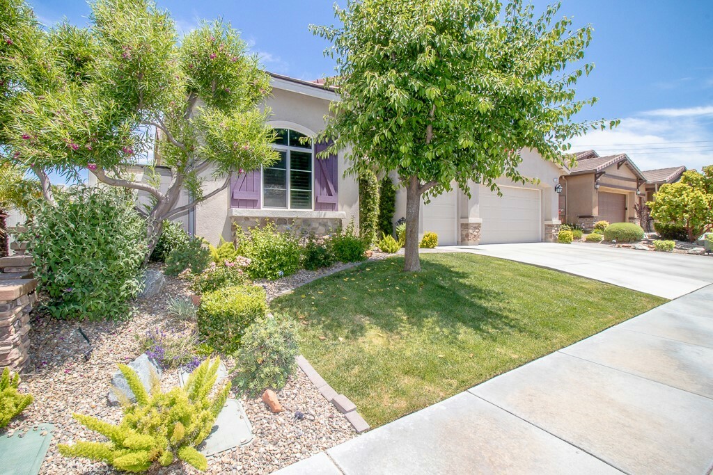 Property Photo: 464 Whitney Peak CA 92223