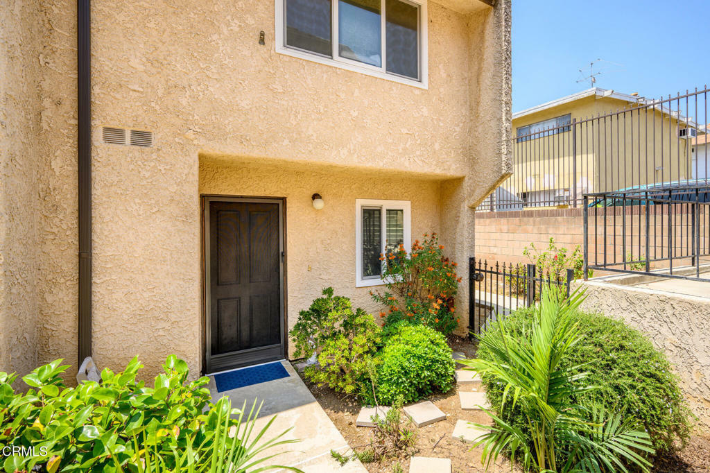 Property Photo: 5036 Echo Street 37 CA 90042