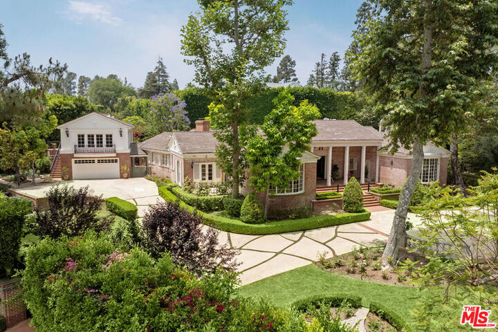 Property Photo:  1001 N Crescent Drive  CA 90210 