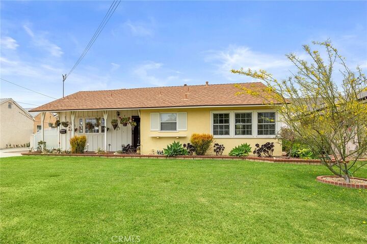 Property Photo:  13341 Galway St  CA 92844 