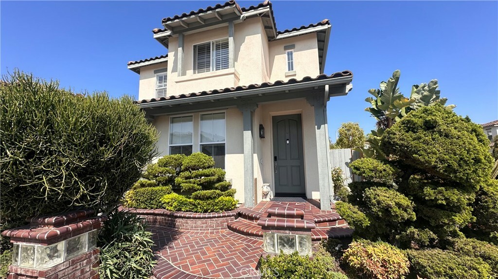 Property Photo: 72 Peppermint Tree CA 92618