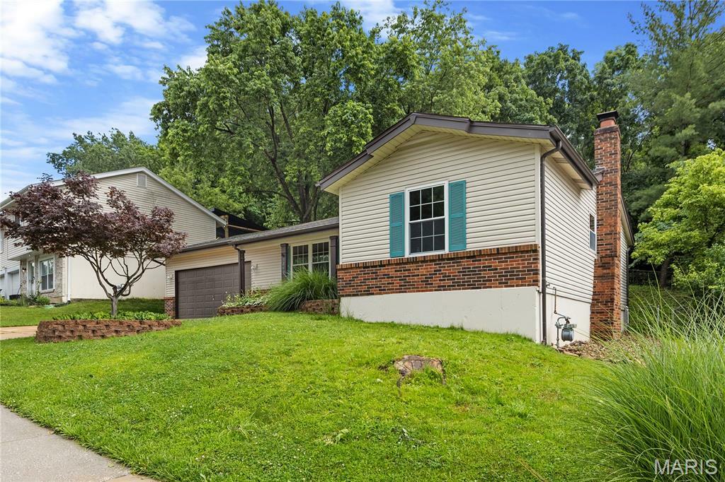 Property Photo: 1249 Green Knoll Drive MO 63026