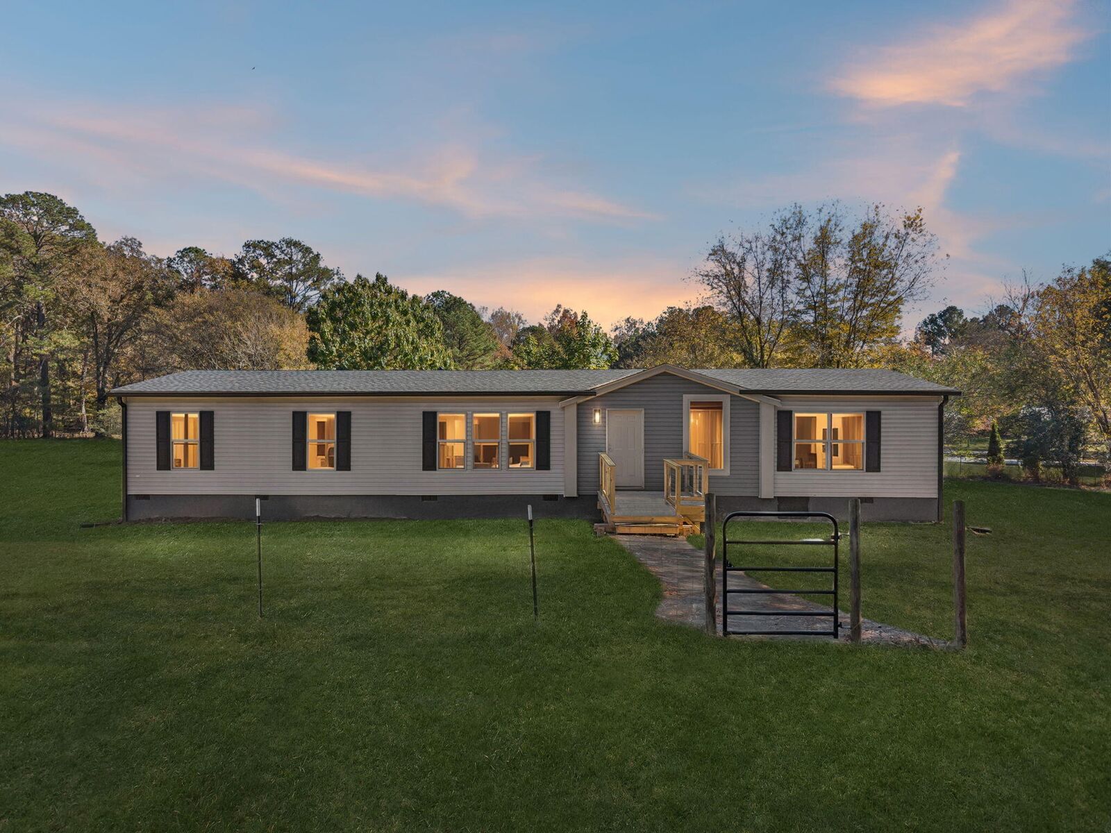 Property Photo: 1855 Dowdy Road SE TN 37323