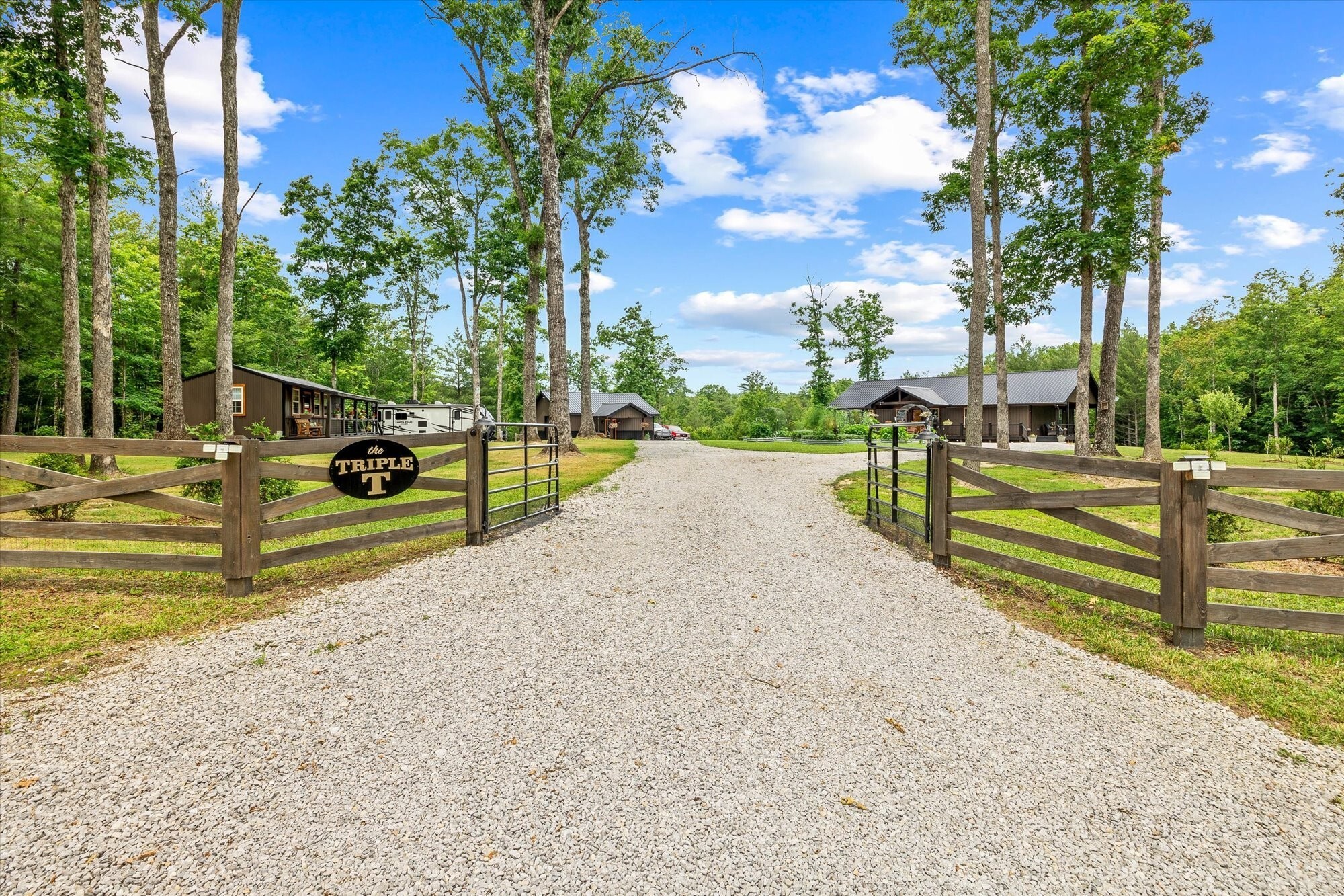 634 Cowboy Way  Jamestown TN 38556 photo