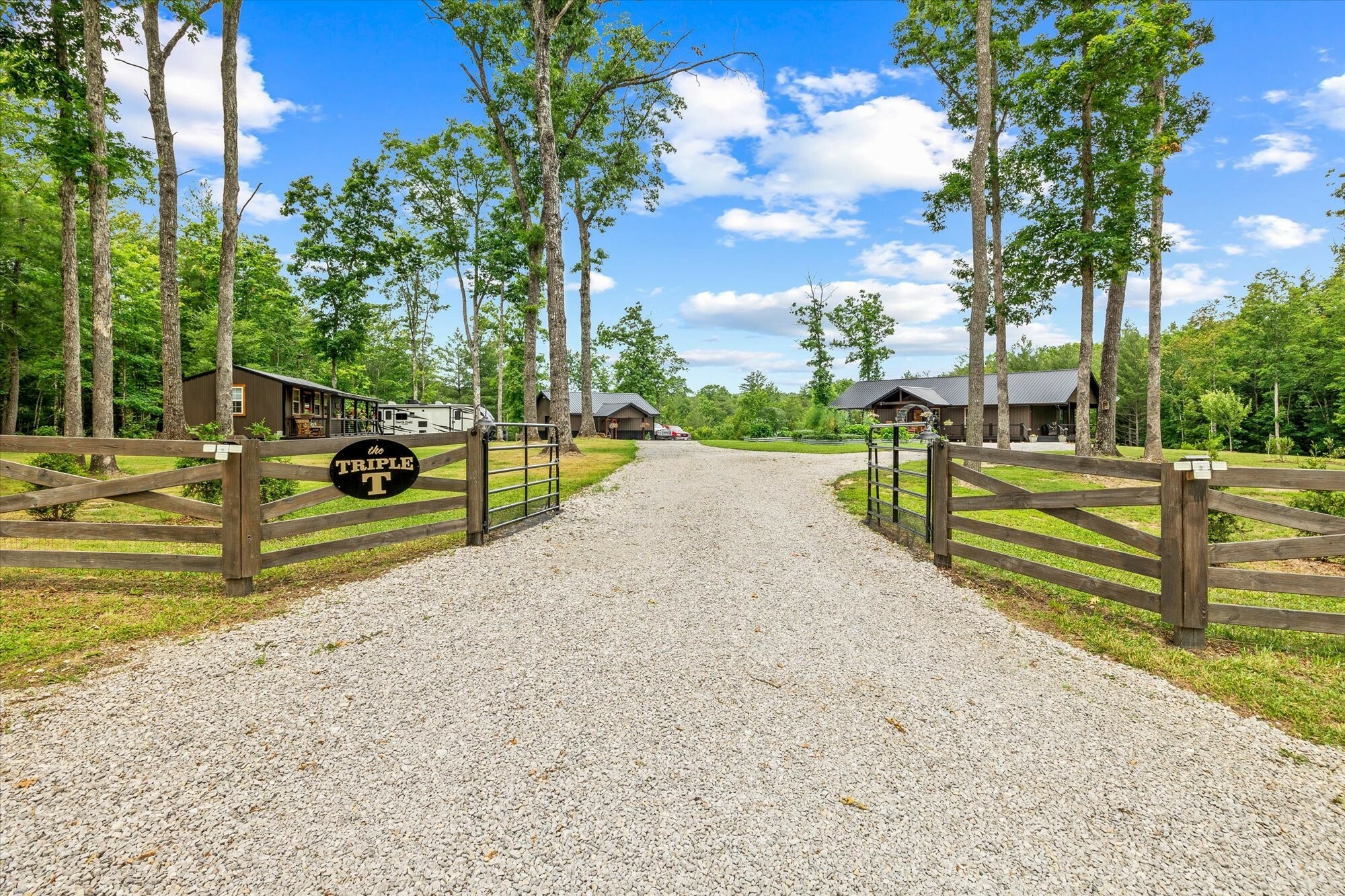 634 Cowboy Way  Jamestown TN 38556 photo
