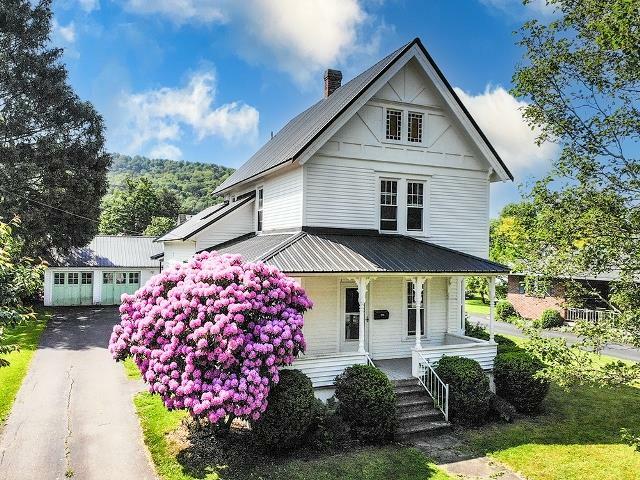 Property Photo: 306 Broad Street PA 16743