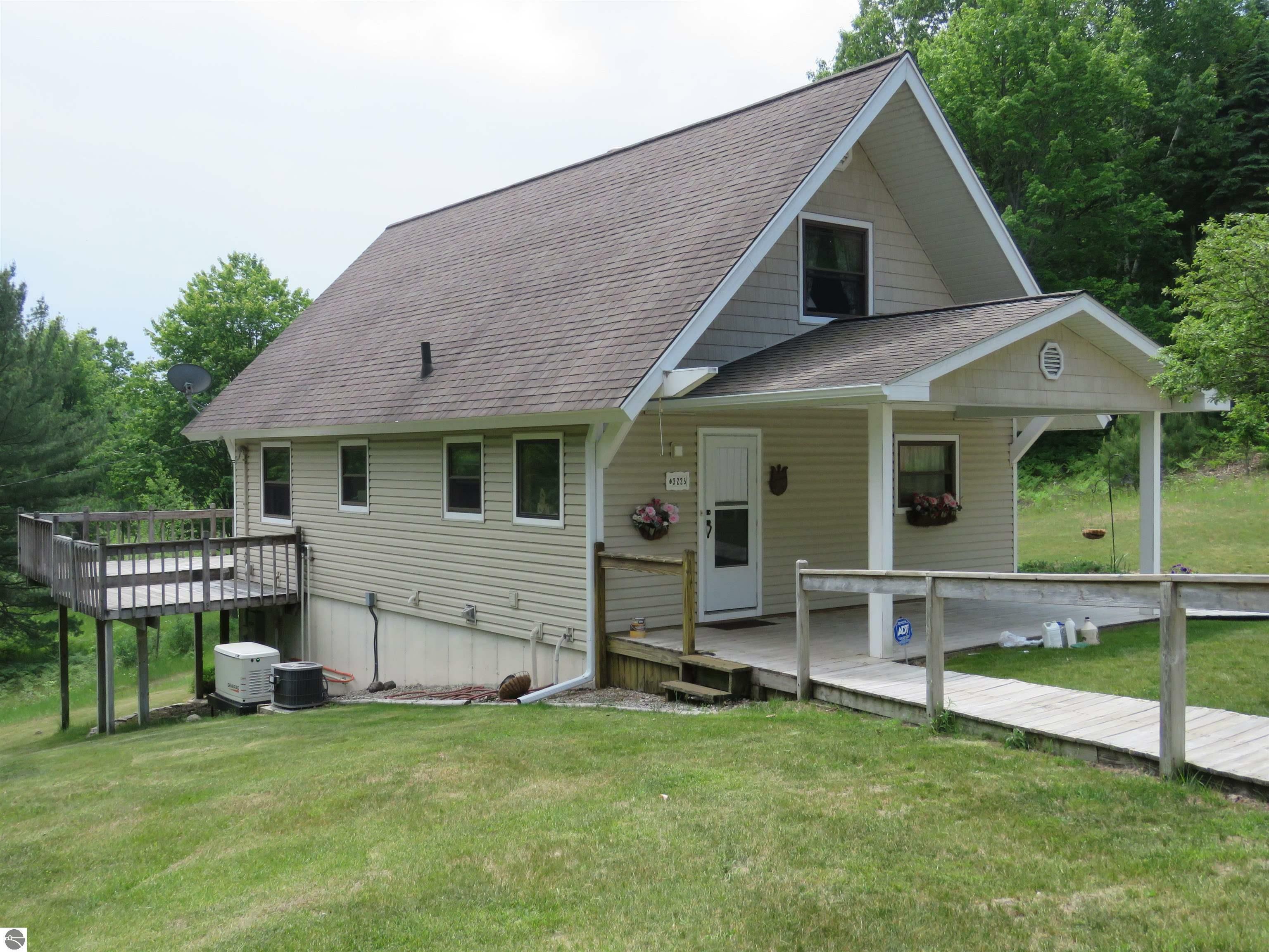 Property Photo: 3225 N 39 Road MI 49663