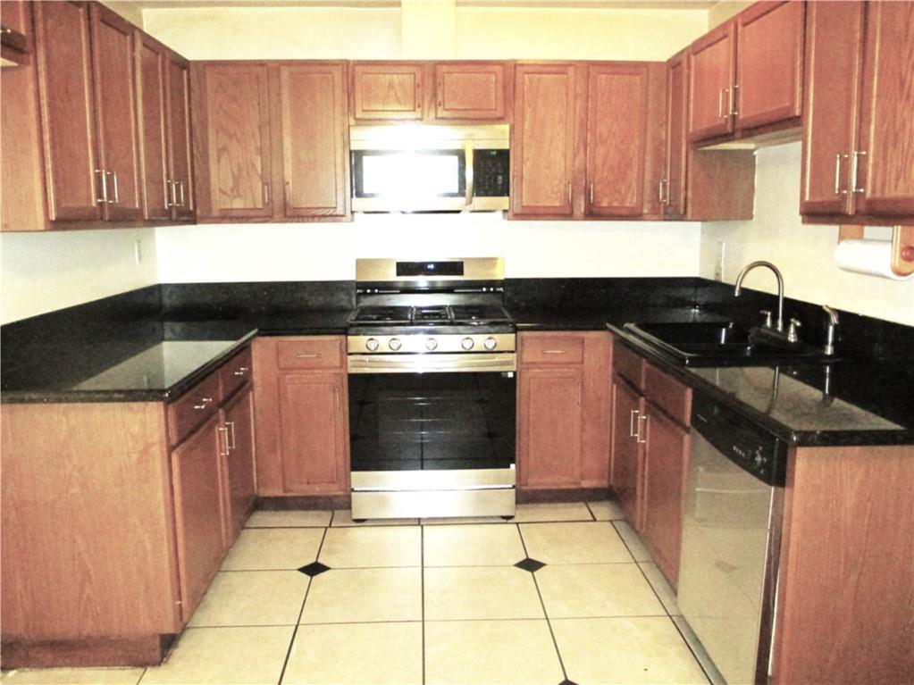 Property Photo: 2108 Colonial Boulevard LA 70092