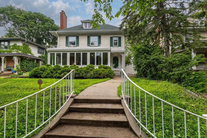 2516 Humboldt Avenue S  Minneapolis MN 55405 photo