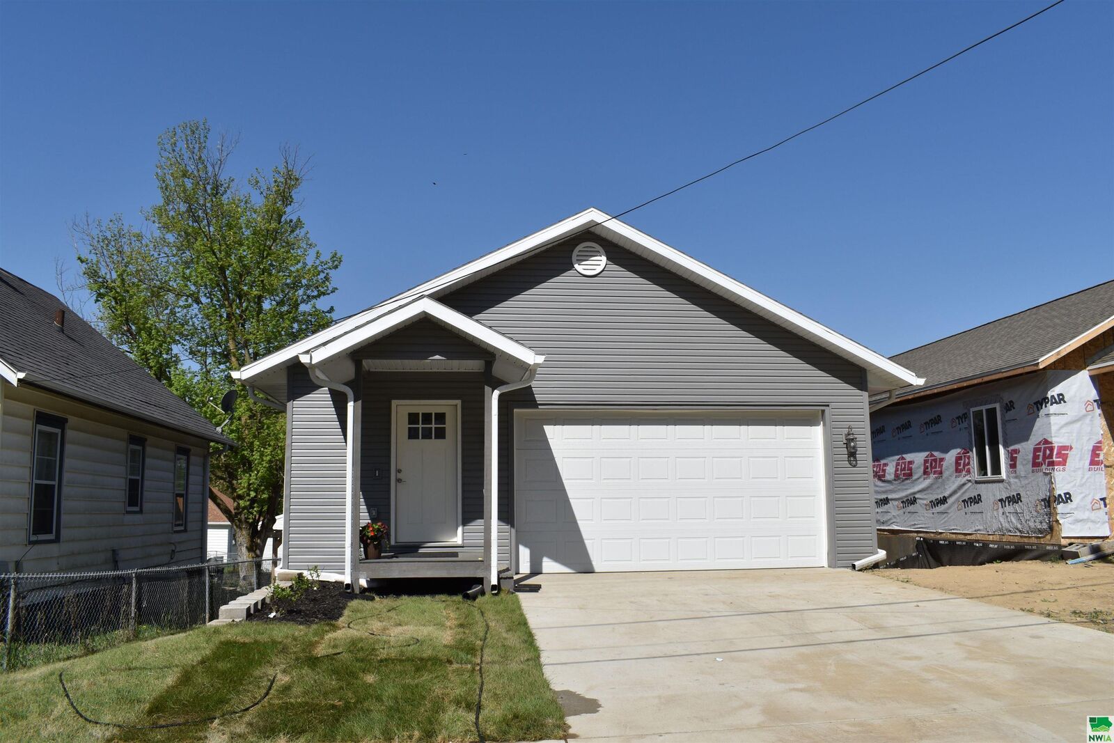 Property Photo: 1407 Rustin IA 51105