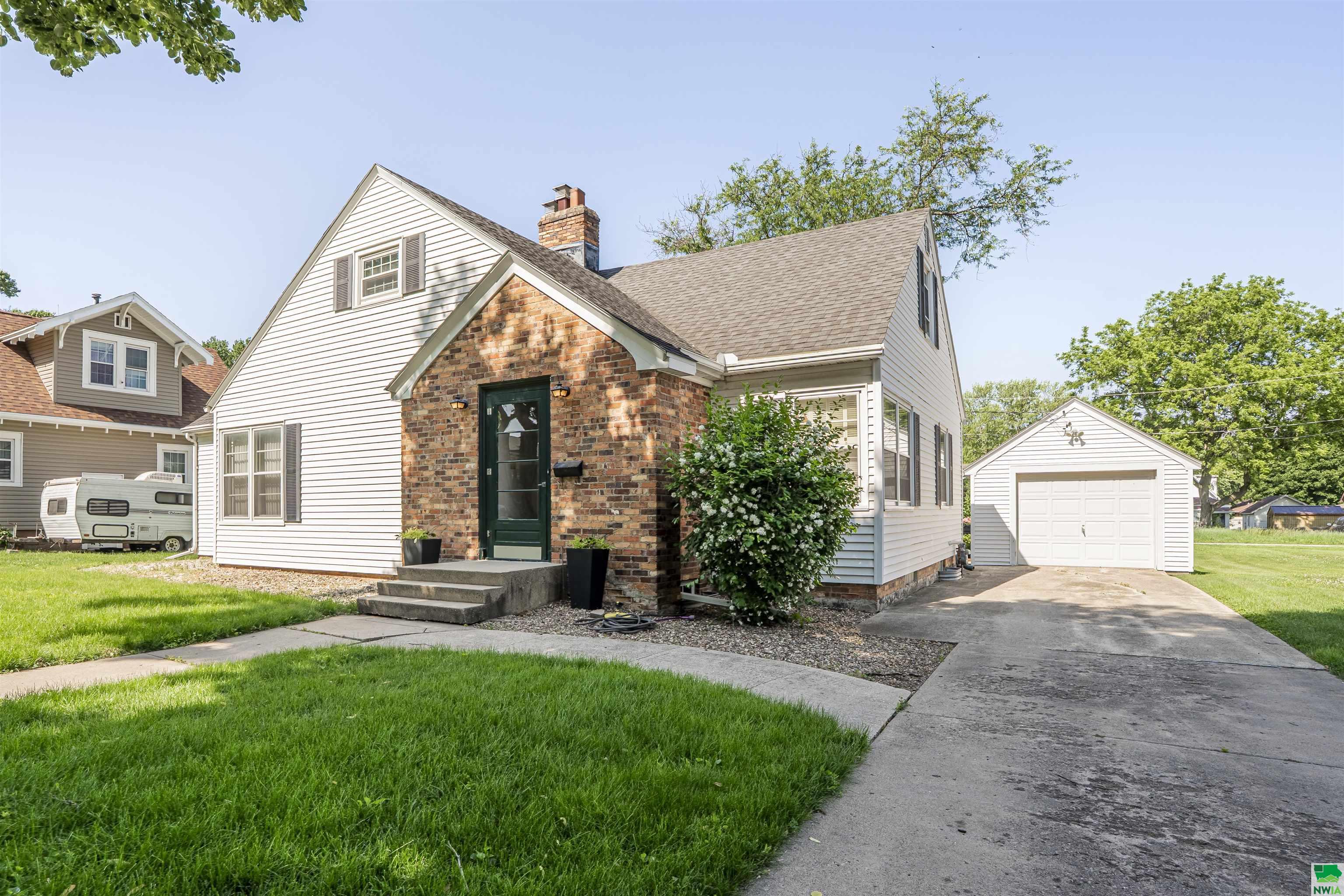 Property Photo: 515 1st Ave SW IA 51031