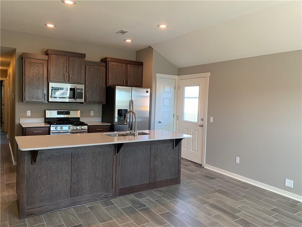 Property Photo: 601 W Weymouth Court A AR 72761