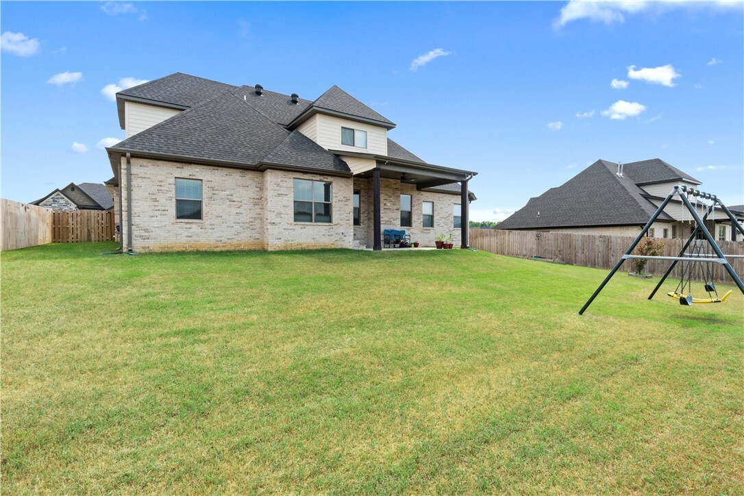 Property Photo: 1621 W Ella Place AR 72713