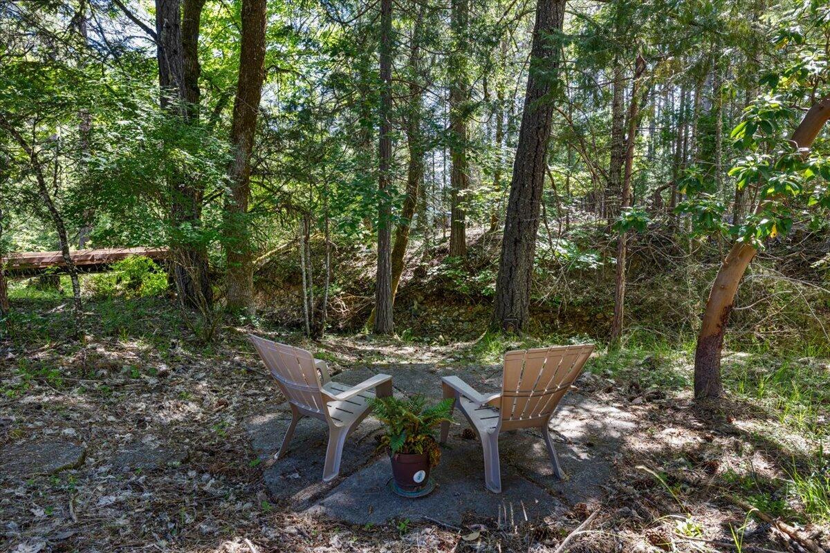 Property Photo: 8081 W Evans Creek Road OR 97537