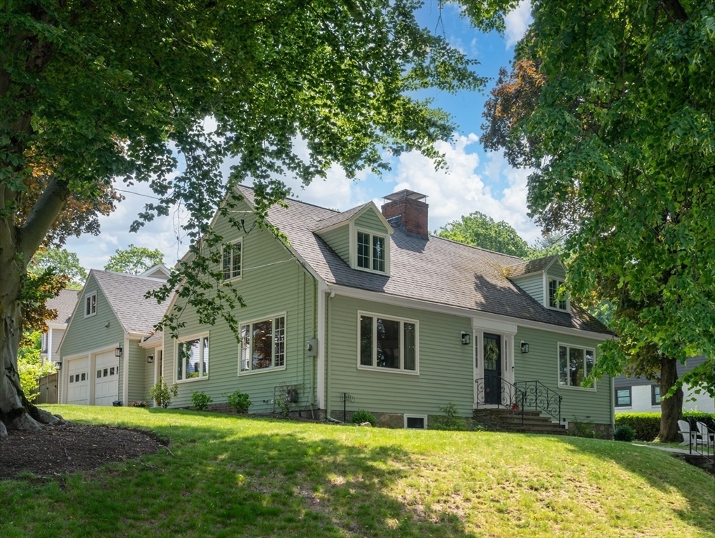 2 Elmcrest Circle  Melrose MA 02176 photo