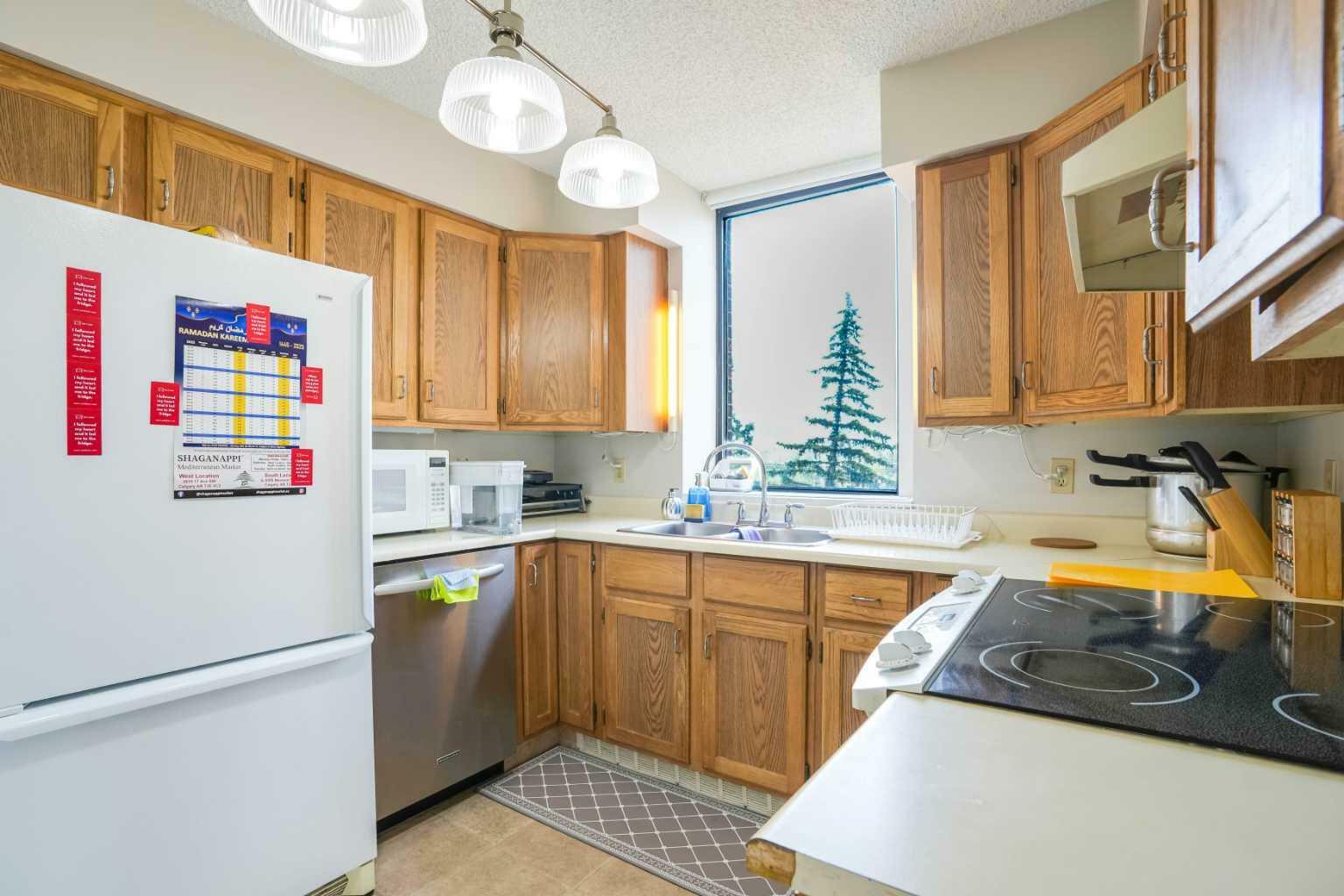 Property Photo: 80 Point McKay Crescent NW 408 AB T3B 4W4